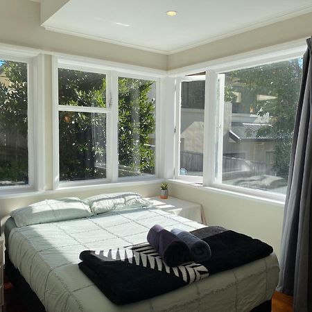 Wellington Double Bedroom Екстериор снимка